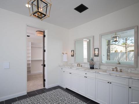 3710 E Sells Dr, Phoenix, AZ 85018 photo 10