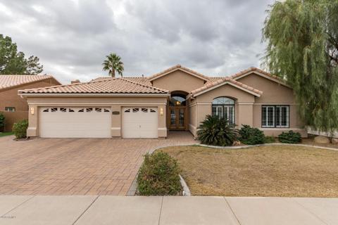 1813 E Monarch Bay Dr, Gilbert, AZ 85234 photo 2