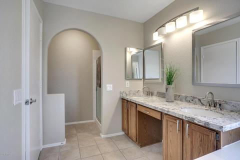 145 W Melody Ct, Gilbert, AZ 85233 photo 18