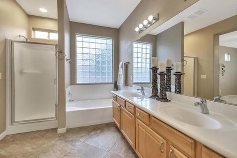 137 E Constitution Ct, Gilbert, AZ 85296 photo 12