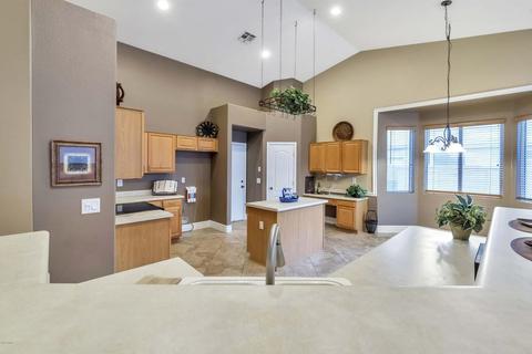 137 E Constitution Ct, Gilbert, AZ 85296 photo 6