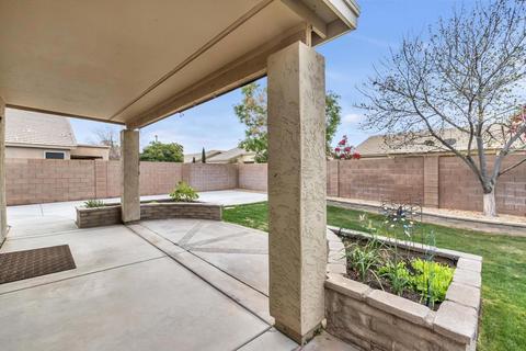 137 E Constitution Ct, Gilbert, AZ 85296 photo 25