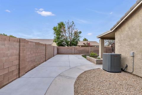 137 E Constitution Ct, Gilbert, AZ 85296 photo 27