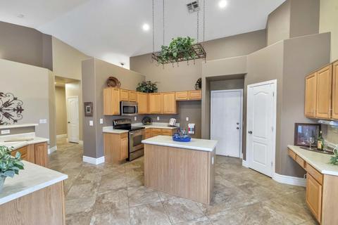 137 E Constitution Ct, Gilbert, AZ 85296 photo 5