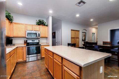 1081 E Sherri Dr, Gilbert, AZ 85296 photo 13