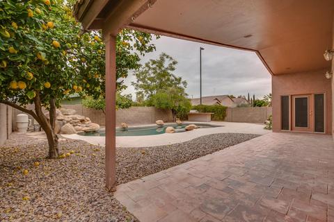1088 E Windsor Dr, Gilbert, AZ 85296 photo 3