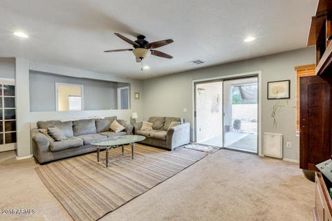 576 S Heritage Dr, Gilbert, AZ 85296 photo 3