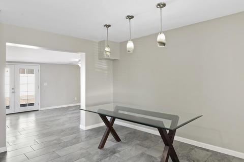 242 E Garnet Ave, Mesa, AZ 85210 photo 9