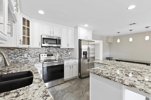 242 E Garnet Ave, Mesa, AZ 85210 photo 7