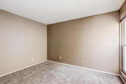 5206 S Hazelton Ln, Tempe, AZ 85283 photo 4