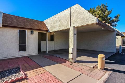 5206 S Hazelton Ln, Tempe, AZ 85283 photo 2