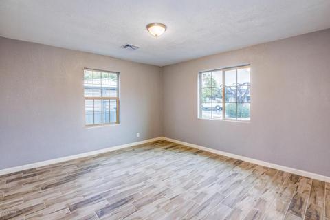 2201 W Mitchell Dr, Phoenix, AZ 85015 photo 11