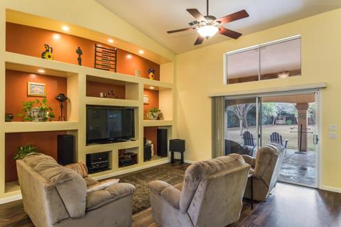 2527 E Strawberry Dr, Gilbert, AZ 85298 photo 13