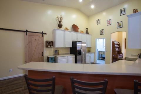 2527 E Strawberry Dr, Gilbert, AZ 85298 photo 17