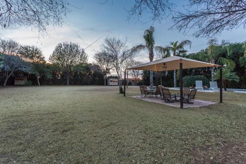 2527 E Strawberry Dr, Gilbert, AZ 85298 photo 56