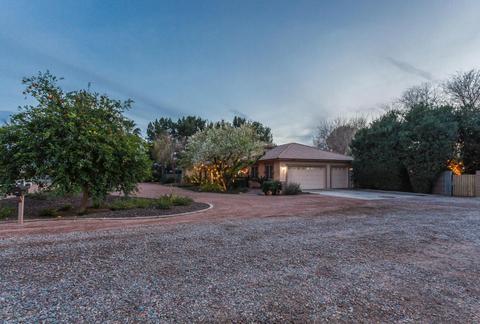 2527 E Strawberry Dr, Gilbert, AZ 85298 photo 10