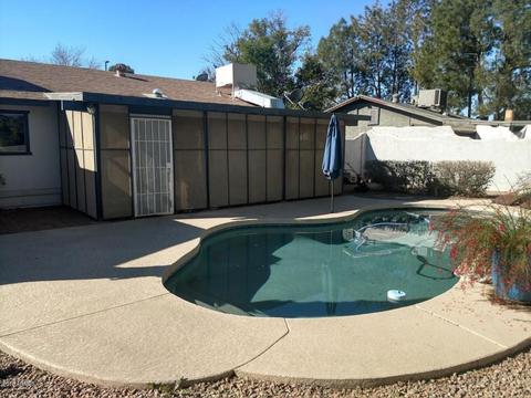 242 E Leah Ln, Gilbert, AZ 85234 photo 4