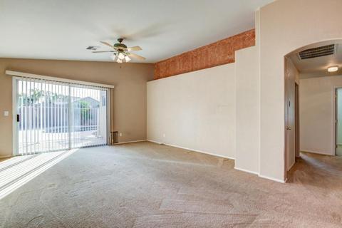 449 N Ocotillo Ln, Gilbert, AZ 85233 photo 3