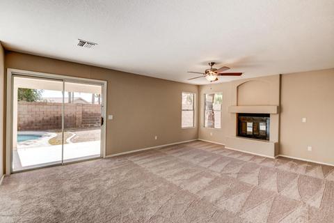 4715 E Rock Wren Rd, Phoenix, AZ 85044 photo 4