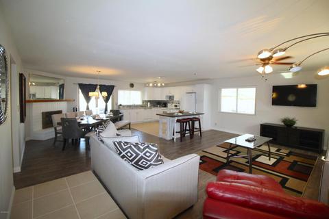 2320 E Broadmor Dr, Tempe, AZ 85282 photo 3