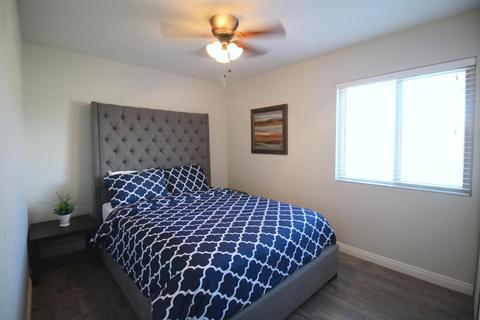 2320 E Broadmor Dr, Tempe, AZ 85282 photo 18