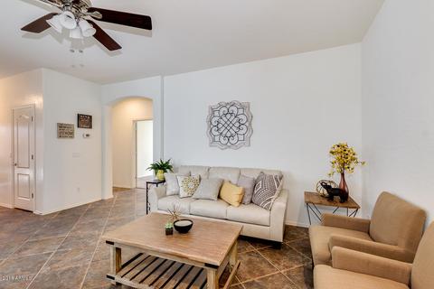 995 E Cantebria Dr, Gilbert, AZ 85296 photo 4