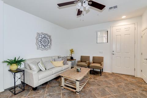 995 E Cantebria Dr, Gilbert, AZ 85296 photo 3