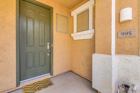 995 E Cantebria Dr, Gilbert, AZ 85296 photo 2