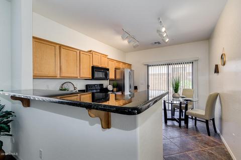 995 E Cantebria Dr, Gilbert, AZ 85296 photo 6