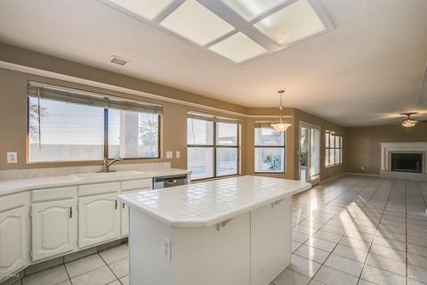 3301 E Cedarwood Ln, Phoenix, AZ 85048 photo 11