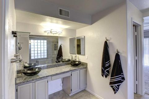 4305 E Siesta Ln, Phoenix, AZ 85050 photo 13