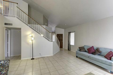 4305 E Siesta Ln, Phoenix, AZ 85050 photo 2