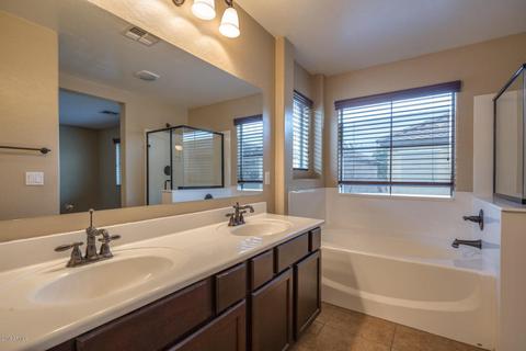125 E Catclaw St, Gilbert, AZ 85296 photo 5