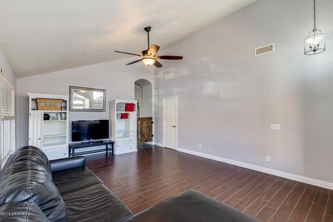 2241 E Crest Ln, Phoenix, AZ 85024 photo 4