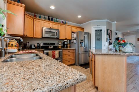 3045 W Muriel Dr, Phoenix, AZ 85053 photo 11