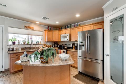 3045 W Muriel Dr, Phoenix, AZ 85053 photo 8