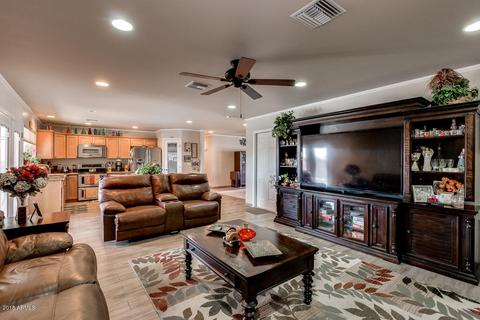 3045 W Muriel Dr, Phoenix, AZ 85053 photo 6