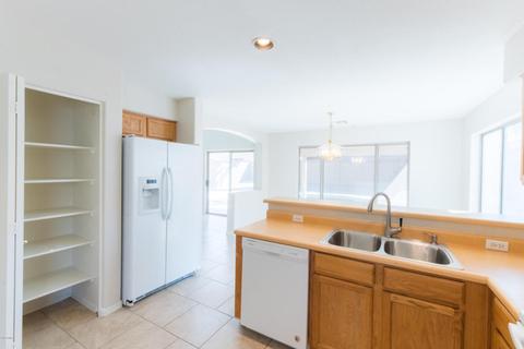 869 W Vaughn Ave, Gilbert, AZ 85233 photo 14