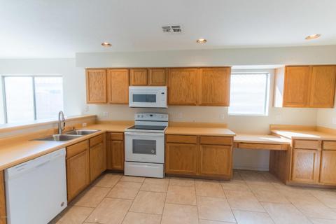 869 W Vaughn Ave, Gilbert, AZ 85233 photo 13