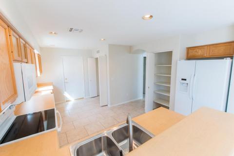 869 W Vaughn Ave, Gilbert, AZ 85233 photo 9