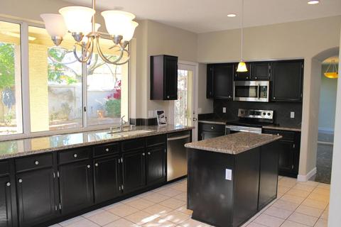 4920 E Paseo Way, Phoenix, AZ 85044 photo 2