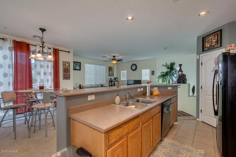 3018 E Donner Dr, Phoenix, AZ 85042 photo 6