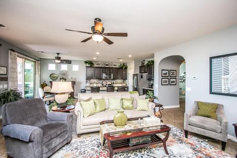1704 E Dubois Ave, Gilbert, AZ 85298 photo 1