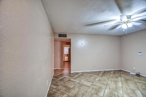 601 E Mesquite Ave, Apache Junction, AZ 85119 photo 4