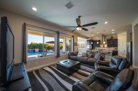 2853 E Bellflower Dr, Gilbert, AZ 85298 photo 4
