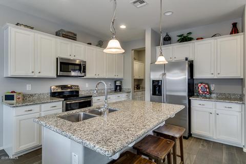 2685 E Gillcrest Rd, Gilbert, AZ 85298 photo 6