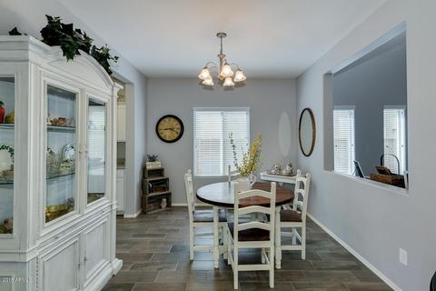 2685 E Gillcrest Rd, Gilbert, AZ 85298 photo 4