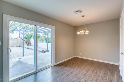 1014 Echo Ln, Phoenix, AZ 85020 photo 13