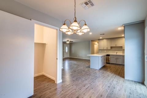 1014 Echo Ln, Phoenix, AZ 85020 photo 14