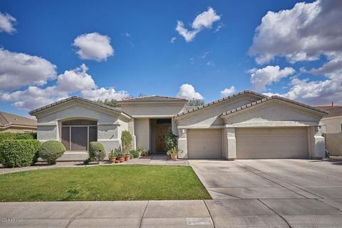 2613 S Honeysuckle Ln, Gilbert, AZ 85295